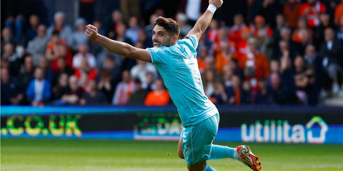 Wolves make offer for exciting £7m Pedro Neto replacement