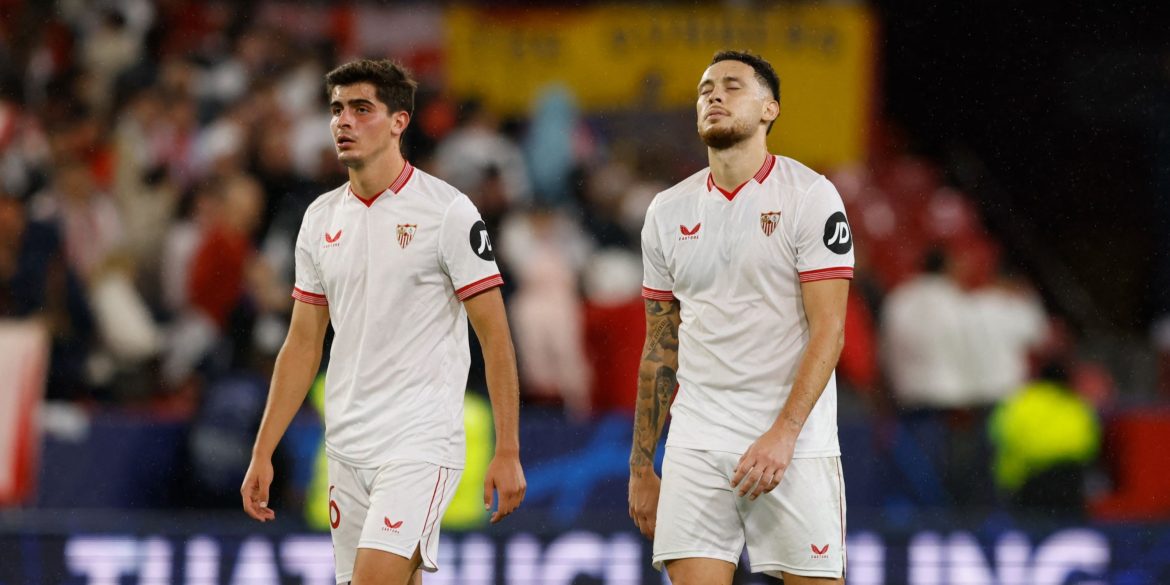 Man Utd official holds talks with club over signing their versatile 21 y/o