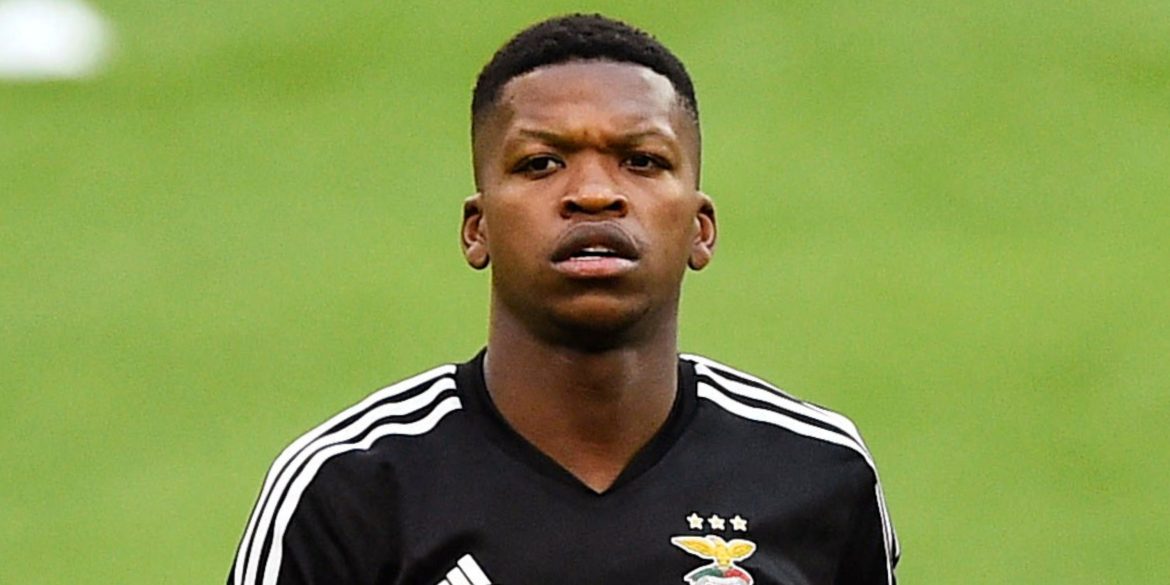 Everton "considering" deadline busting bid for "exceptional" new midfielder