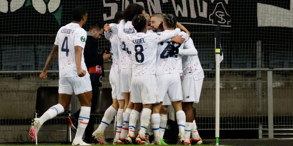 Chelsea considering deal for £20 million striker with 148 career goals